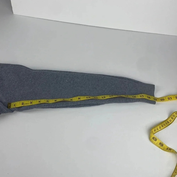 2/$25 Gray cotton waffle knit button up long sleeve sweater sz medium - Picture 7 of 9